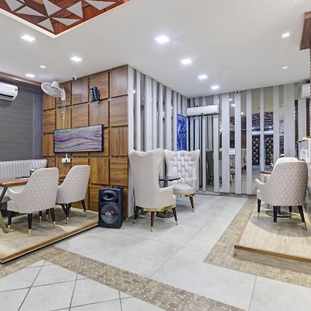 Status By Hotel The Emporio غازي أباد المظهر الخارجي الصورة