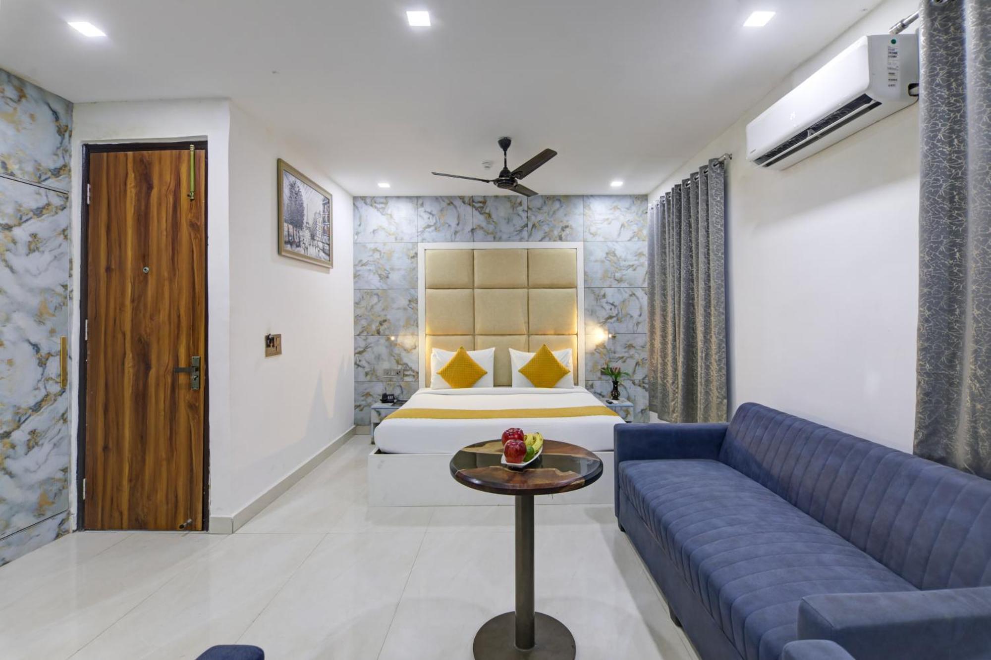Status By Hotel The Emporio غازي أباد المظهر الخارجي الصورة