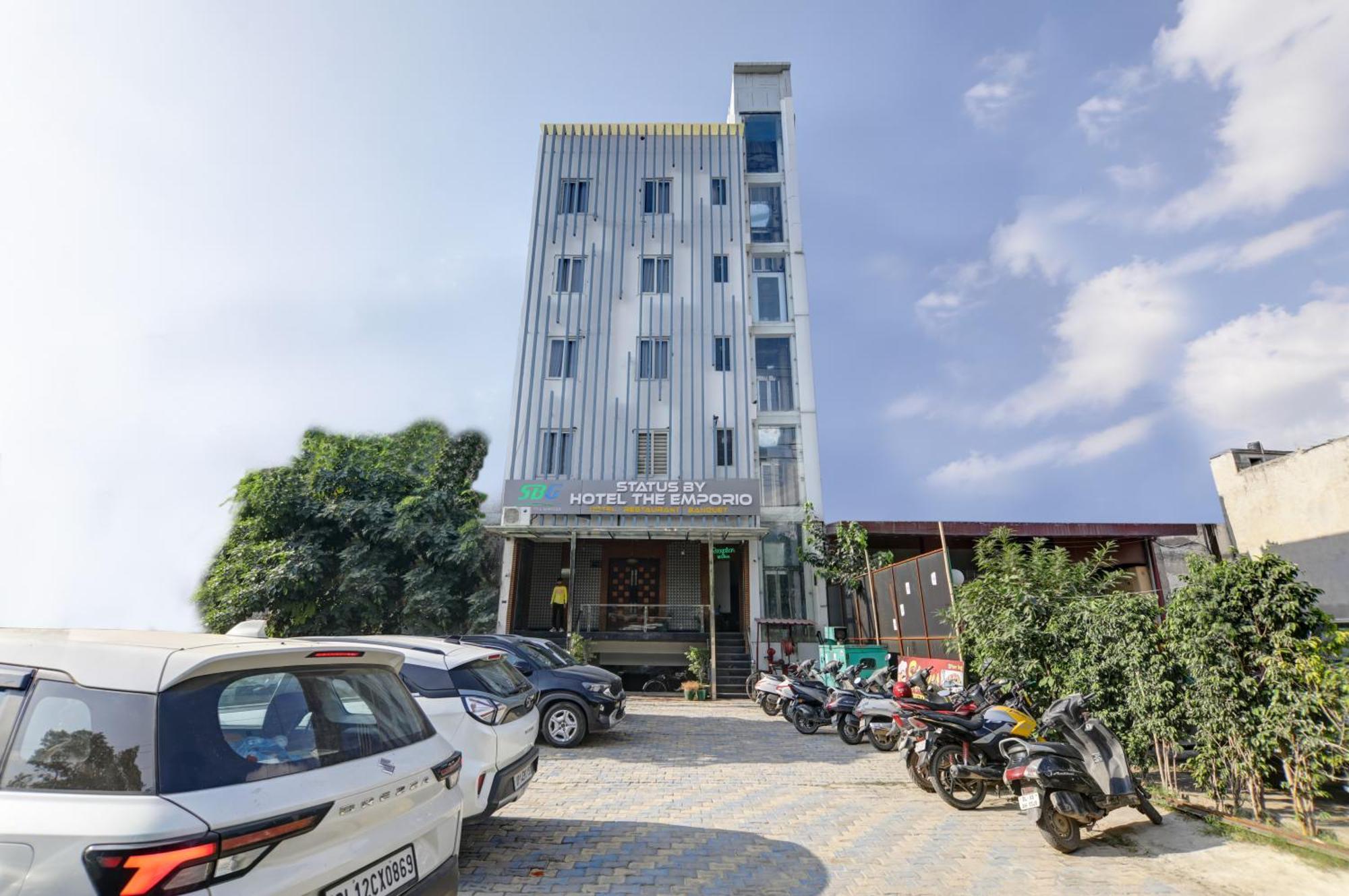 Status By Hotel The Emporio غازي أباد المظهر الخارجي الصورة